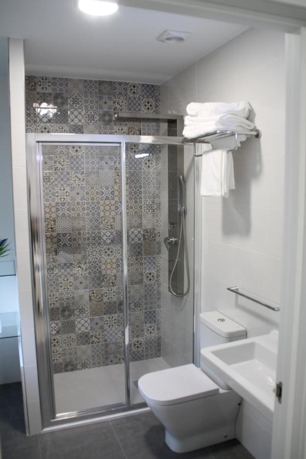 Baixo A Lua Rooming Sarria Exterior photo